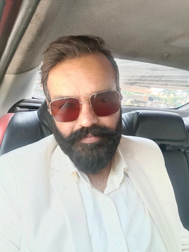 Deepak Pandita State Coordinator and voluntary blood donor of Jammu Hoprayas